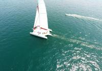 trimaran et tender